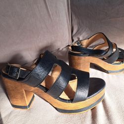 Via Lveria Size 8 