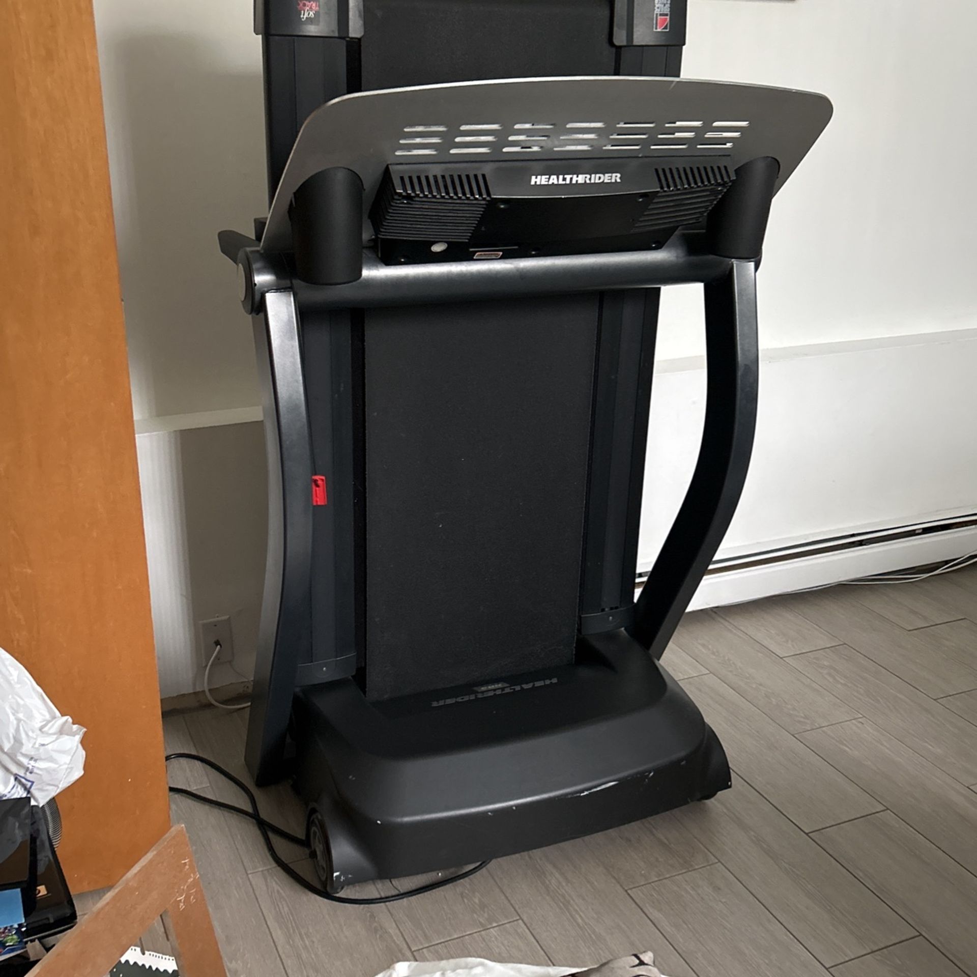 Health Rider Space saver Treadmill for Sale in Mastic NY OfferUp