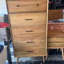 Mid-Century Style Nightstands – Refinished