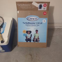 TurboBooster 2.0 LX Highback Booster Car Seat with Safety Surround Graco x 2

