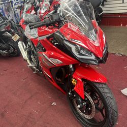 Brand New 2023 Ninja 250cc Manual Motorcycle 