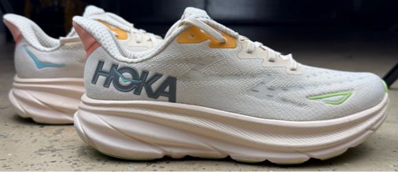Hoka Clifton 9 Women's Size 9