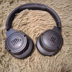 JBL Wireless Headphones 