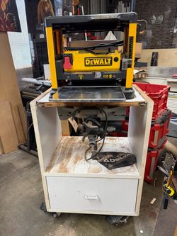 Dewalt 12” planer model DW733