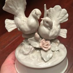 Arnart Porcelain Musical Figurine 