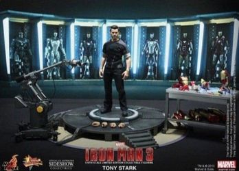 Hot Toys 🔥 Tony Stark Workshop