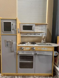 Kids/children’s kitchen toy