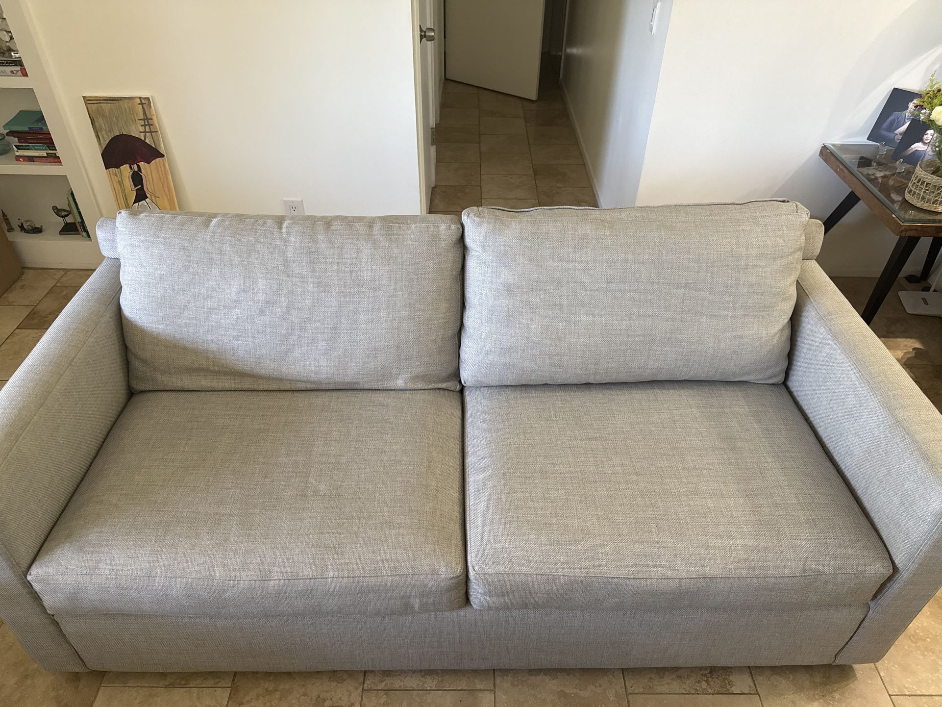 Crate & Barrel Light Gray Sofa – Modern & Excellent Condition
