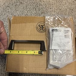 Cabinet pulls/ satin