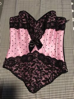 Polka dot and lace corset
