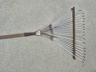 Garden Rake 