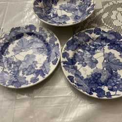 Plates Set