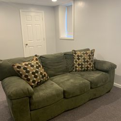 Excellent Condition Barely Used Microfiber Couch And Love Seat 