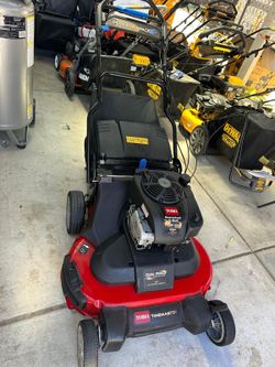 Toro TimeMaster 30-in Gas Self-propelled Lawn Mower with 223-cc Briggs and Stratton Engine