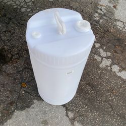 15’ gallon tanks
