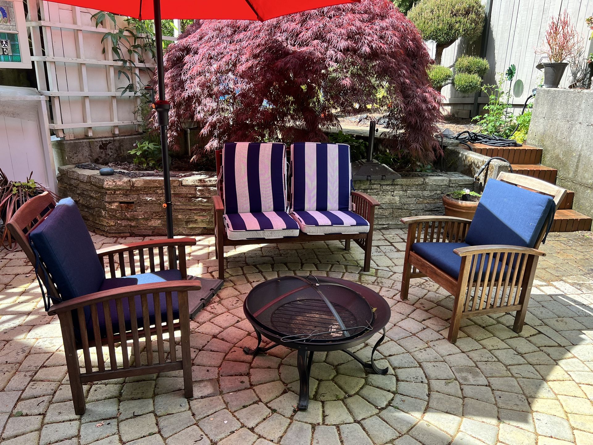 Patio set