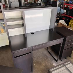 Work Desk And Separate Filing Cabinet 