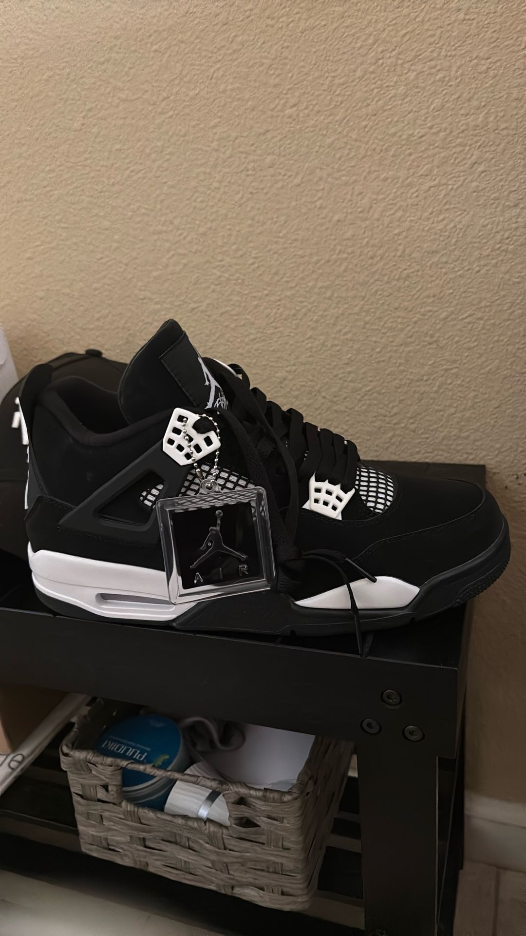 Men’s Jordan 4’s Brand New
