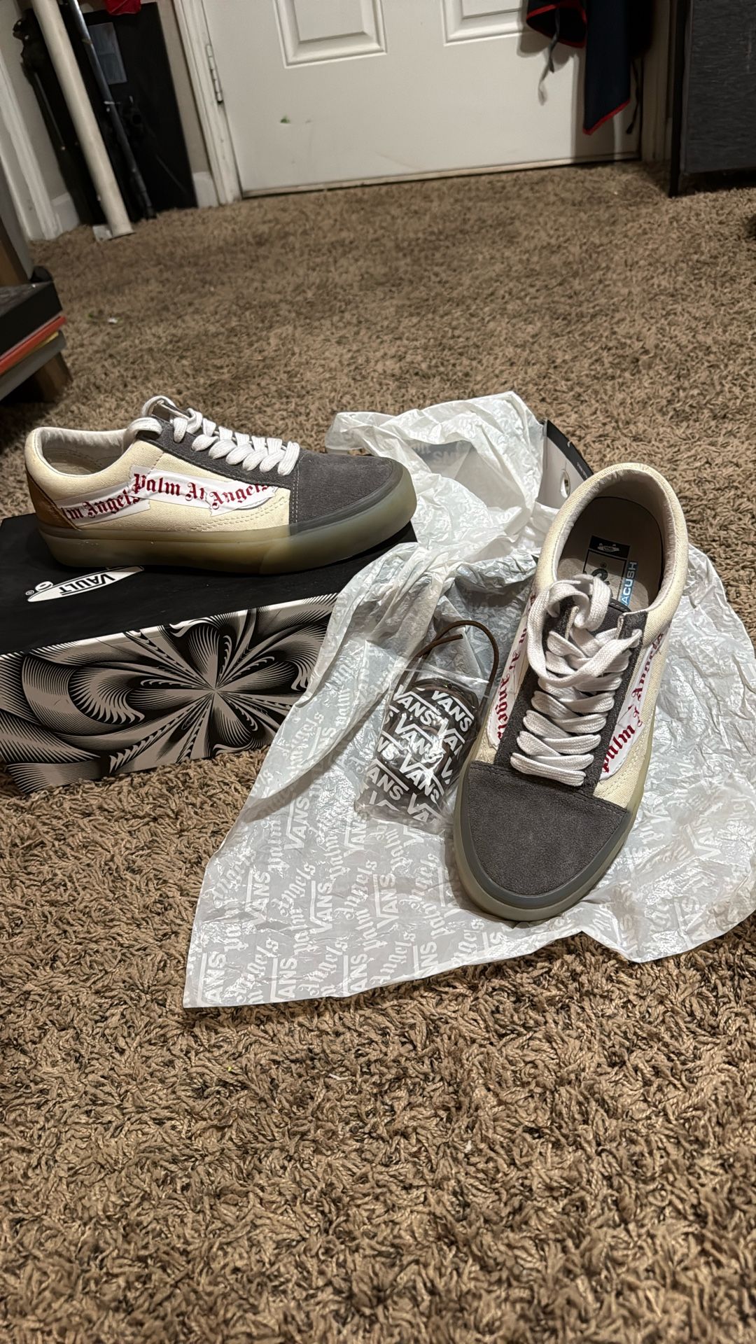 Authentic **Vans Vault Palm Angeles