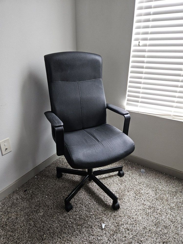 Black Office Chair 