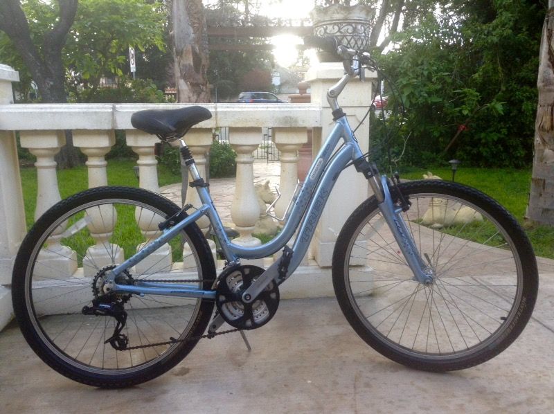 trek navigator 100 women's comfort bike