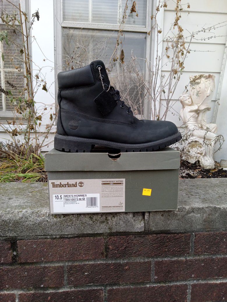 Timberland Black Suede Size 10.5