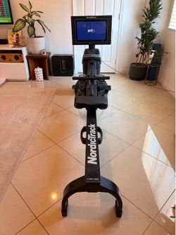 NordicTrack RW700 Rower