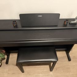 Yamaha Digital Piano - Arius YDP 144