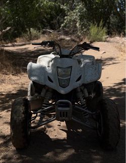 SUZUKI LTZ400