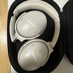 Bose QuietComfort 45 (QC45) headphones