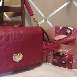 Gorgeous Juicy Couture Purse With Beauty Creation Lipgloss Lippy Collection $60