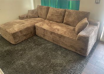 CLOUD COUCH (FRESH OUT BOX)