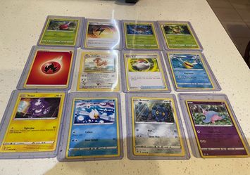 Pokémon cards 12 pieces