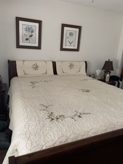 Embroidered comforter