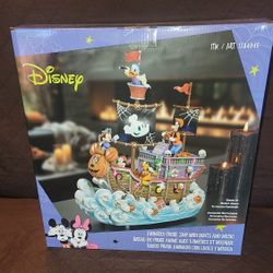 DISNEY HALLOWEEN BOAT 