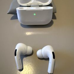 Apple AirPods Pro Bluetooth with Wireless Charging Case, A2084/A2083/A2190
