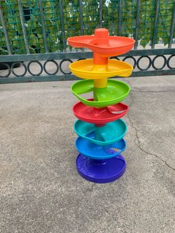 Whirly rainbow ramp