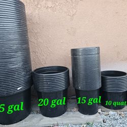 Plastic Pots 