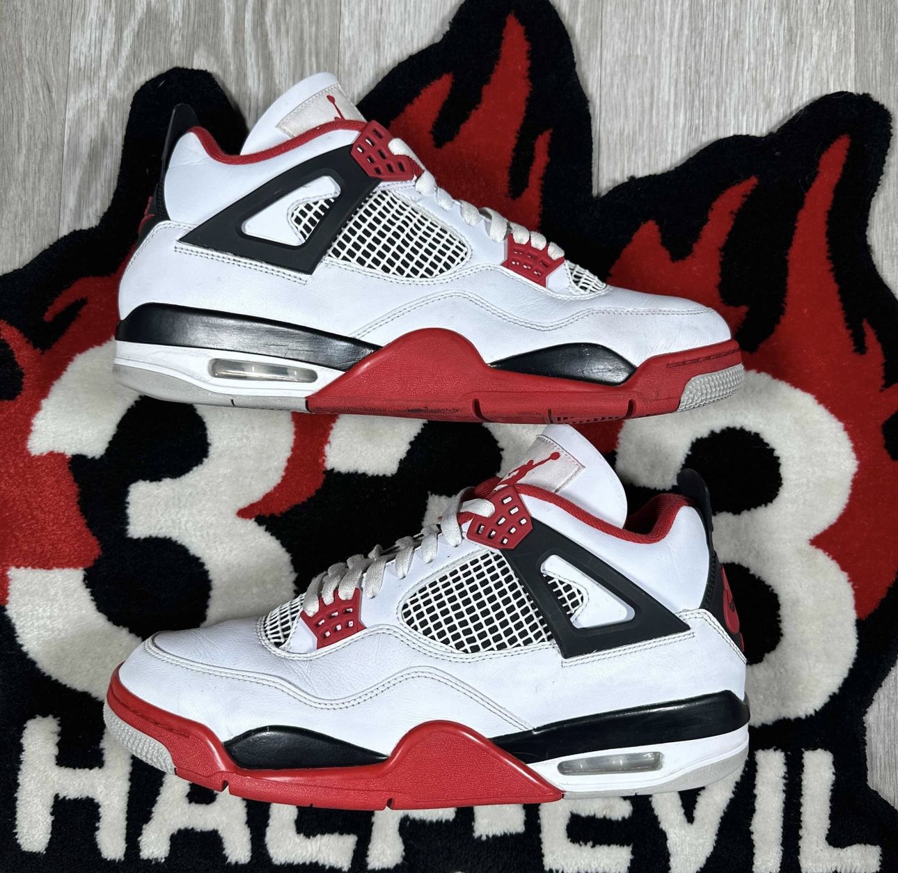 Air Jordan 4 Retro ‘Fire Red’