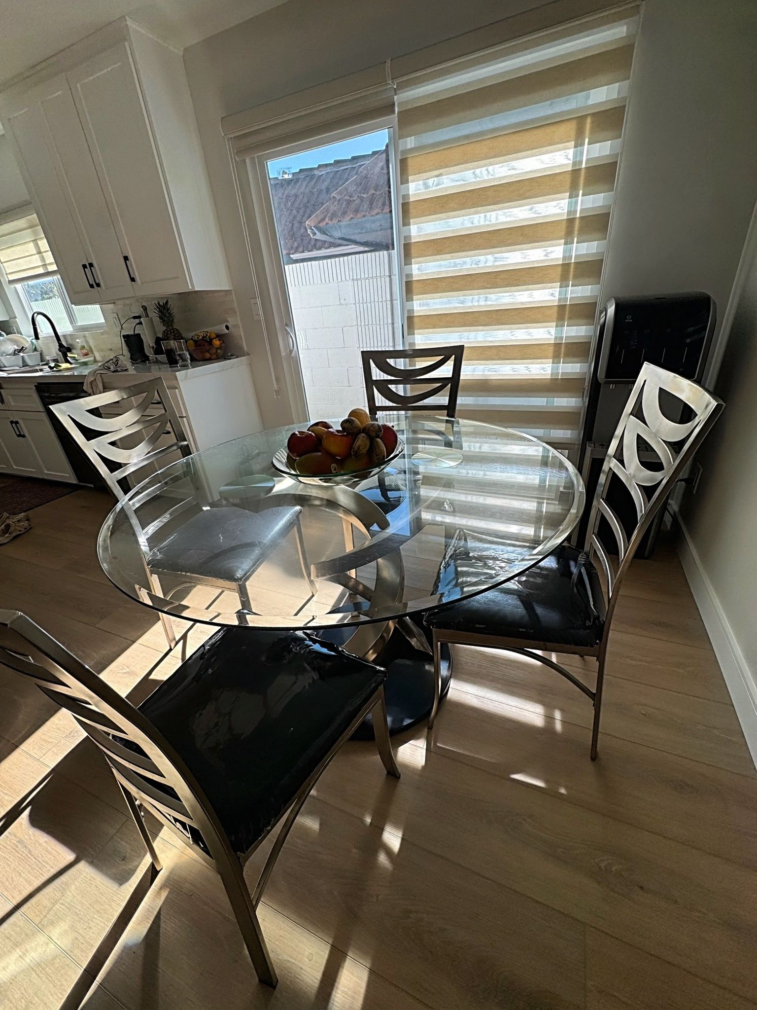Glass Kitchen Table/chairs
