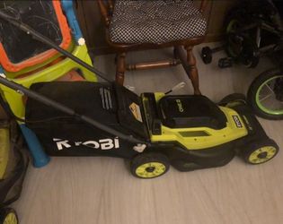 *LIKE  NEW* 18V Ryobi 13" Lawn Mower