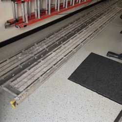 Ladders & Aluminum Planks