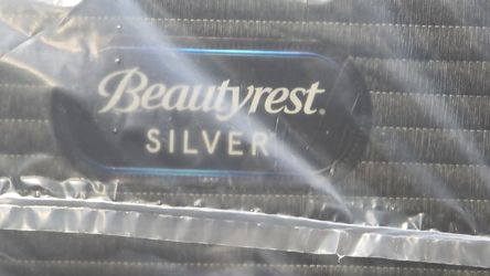 BeautyrestSilver Queen Mattress
