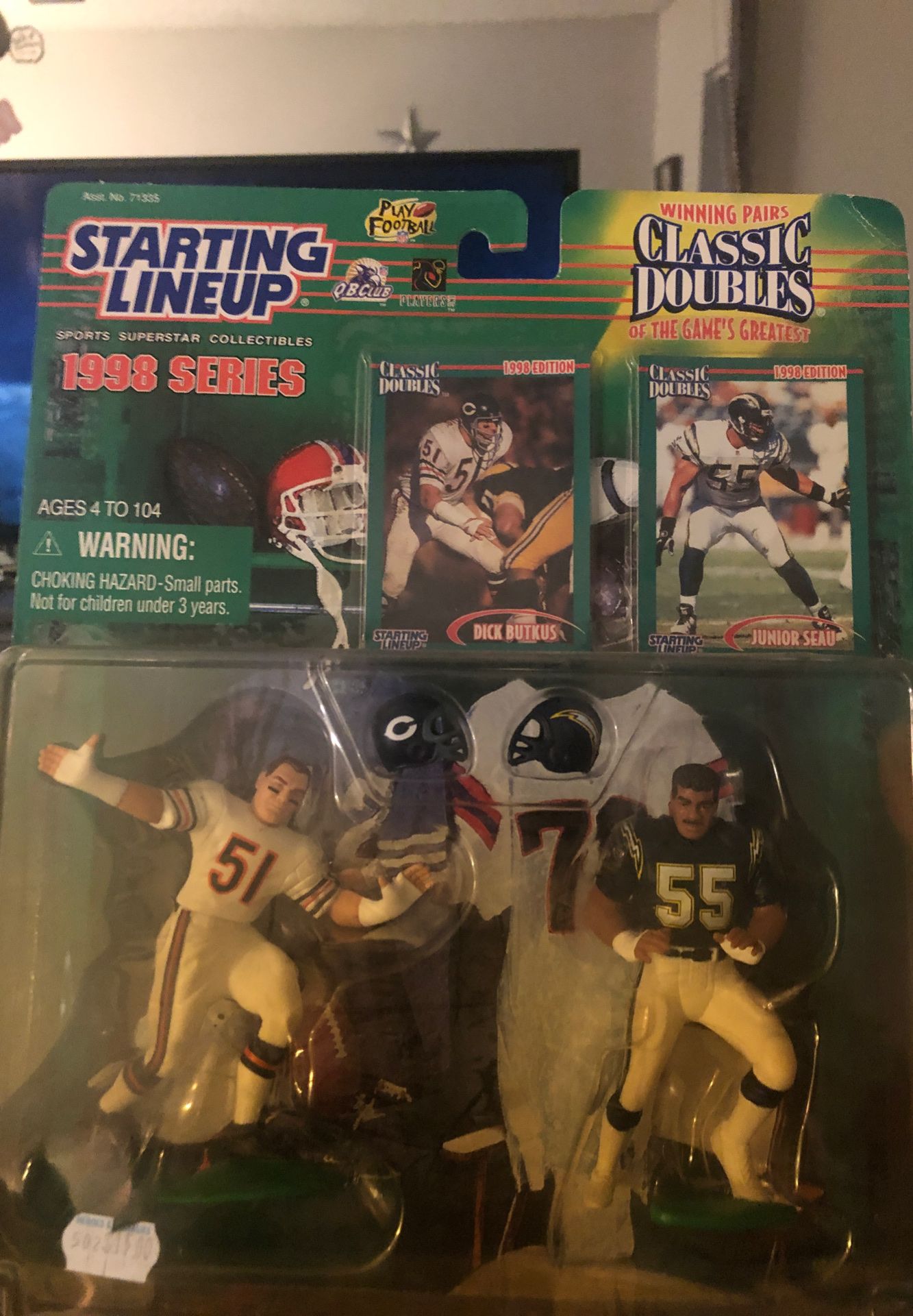 Starting lineup football/baseball figures