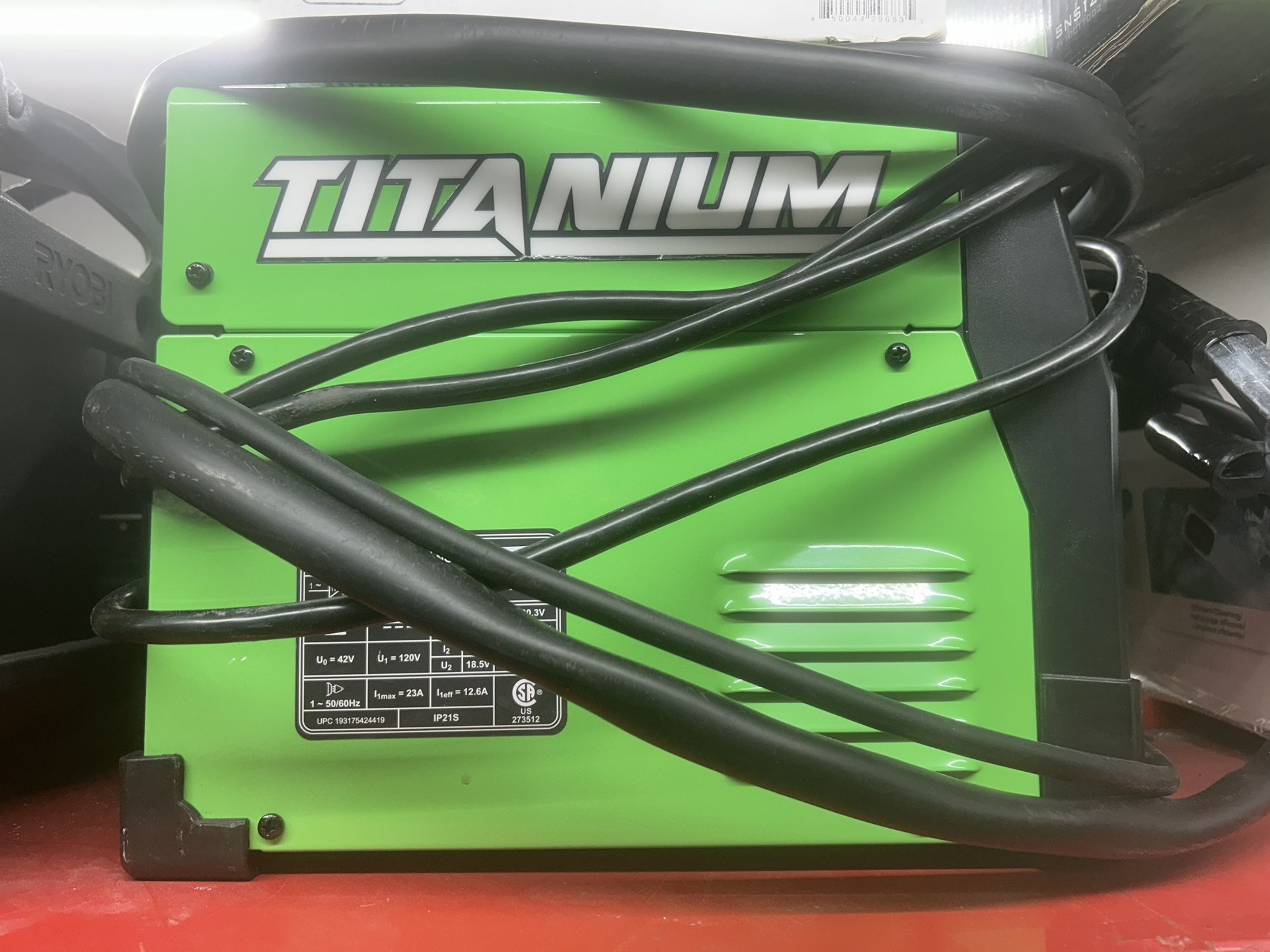 TITANIUM Easy-Flux 125 Amp Welder