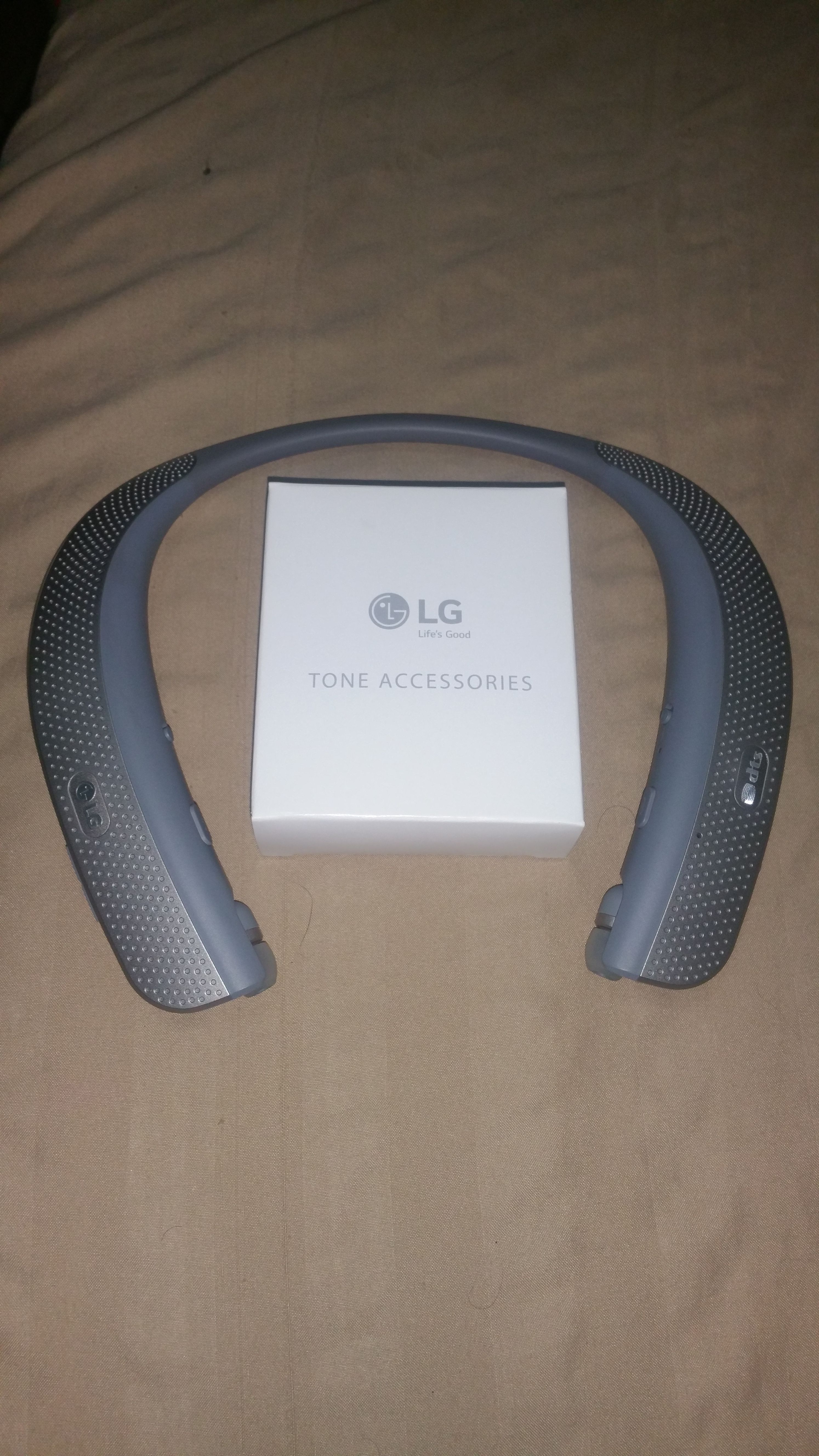 LG tone studio hbs-w120