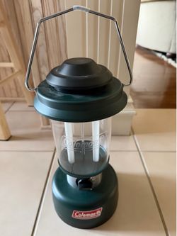 Coleman Lantern Large Twin Dual 9in Fluorescent Tube Battery Operated Camp Light 5355H700