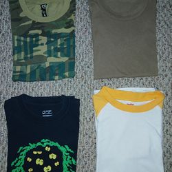 Boys Medium Tops (10/12)