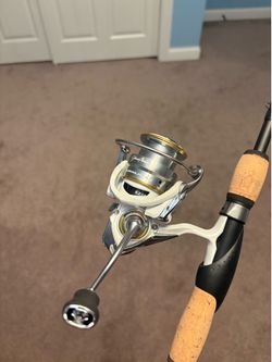 Bass Pro Shops Johnny Morris Carbonlite 2.0 Spinning Reel Left Handed