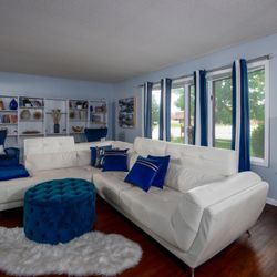 White Sectional Sofa w/Storage